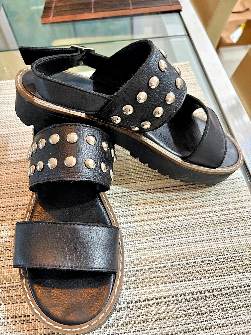 FB Studded Y2K Platform Sandals Rubber Sole Black Leather made Argentina US 8
